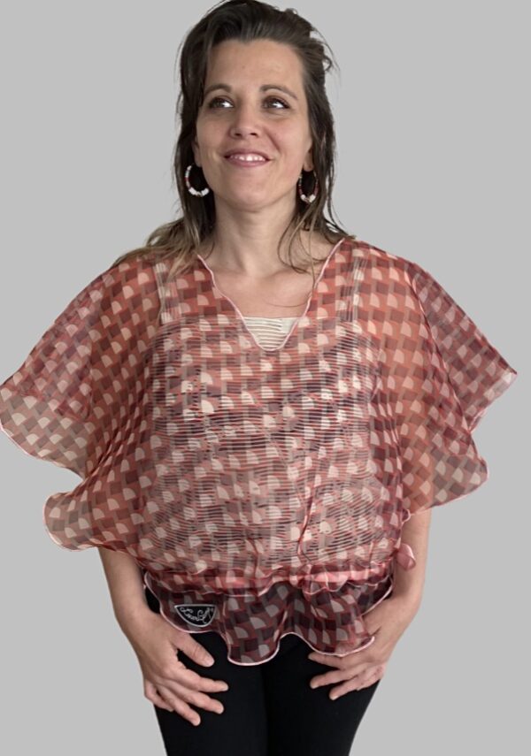 BLOUSE