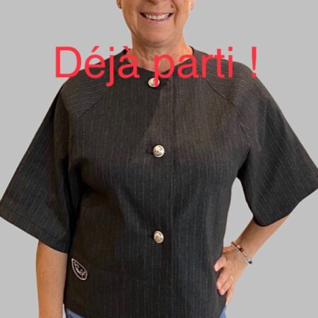 VESTE