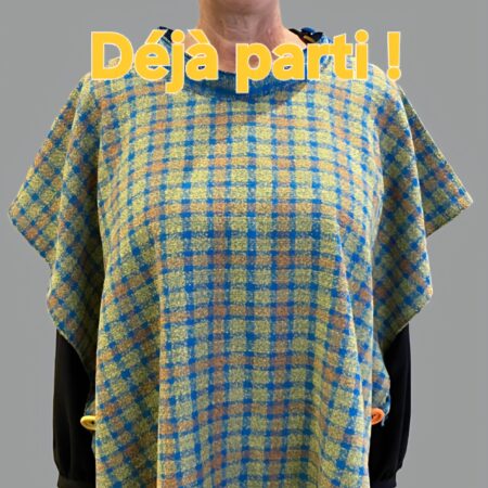 PULL PONCHO